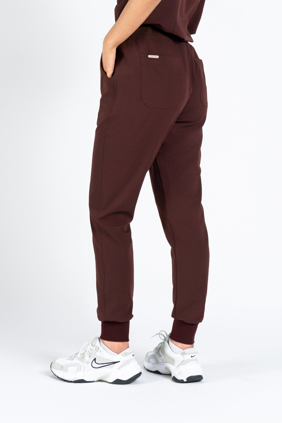 Yugen Womens Jogger Scrub pants