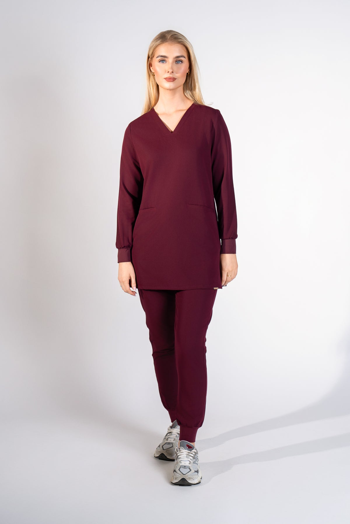 Cosa Women's Long Sleeves V Neck Top