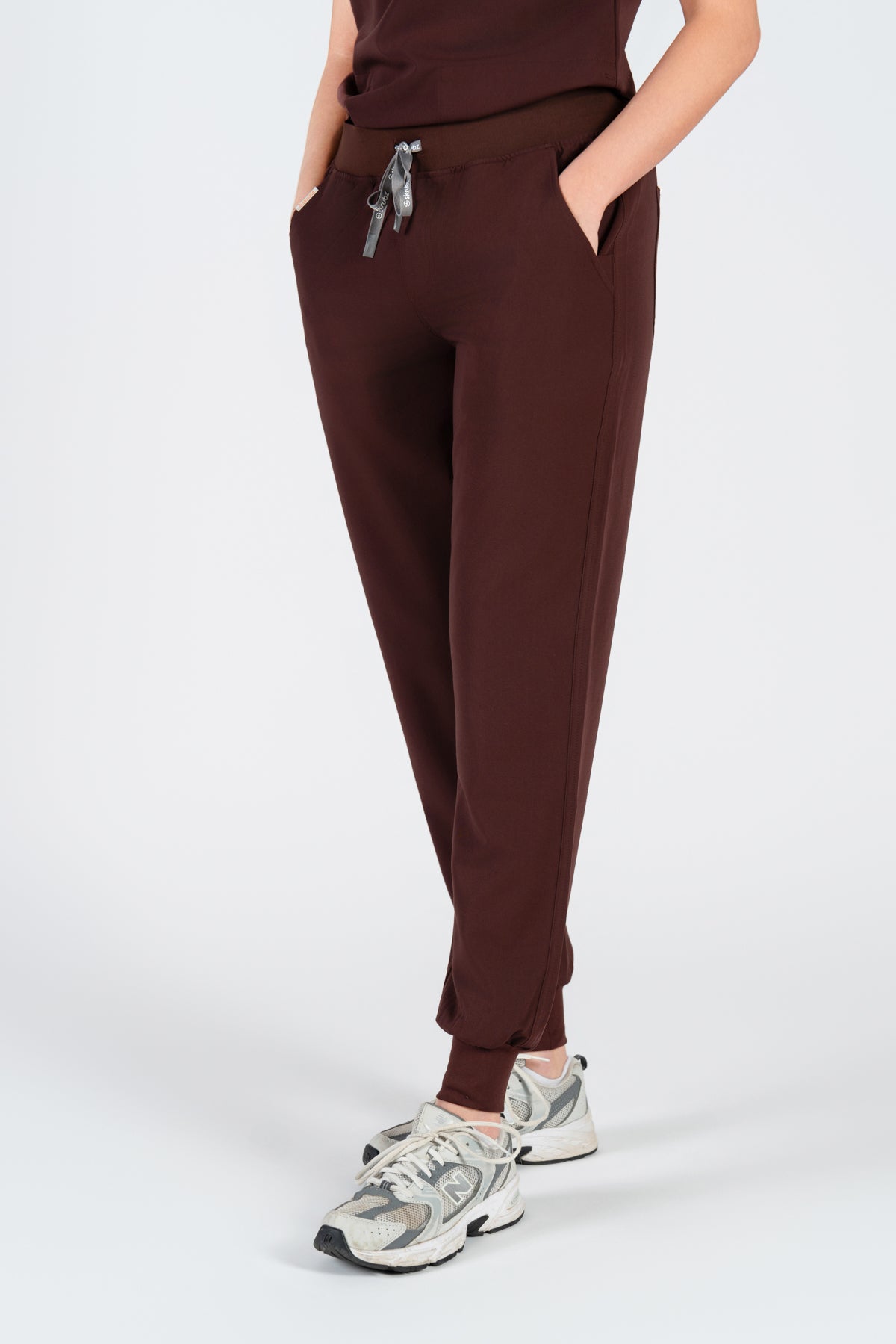 Yugen Womens Jogger Scrub pants