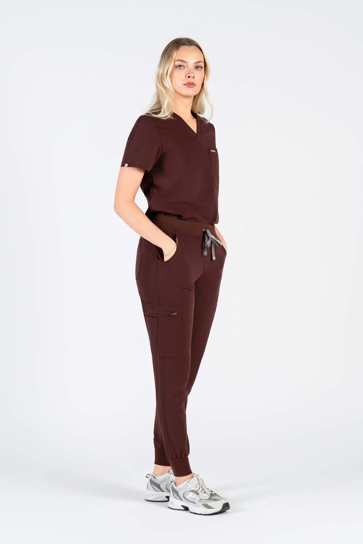 Akari 10 Pocket Jogger Scrub Pants Womens