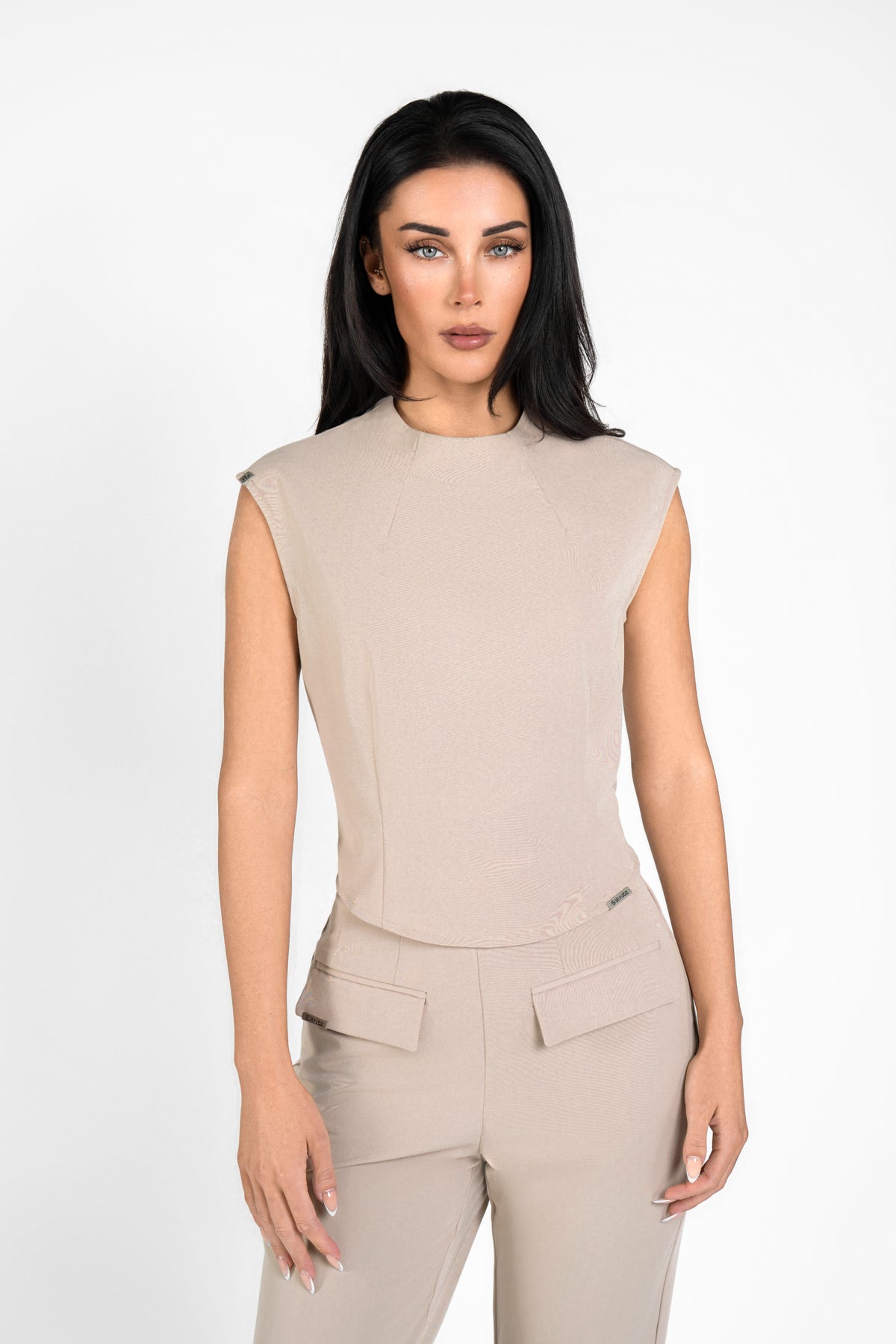 Empower Women's Sleeveless Round Neck Top