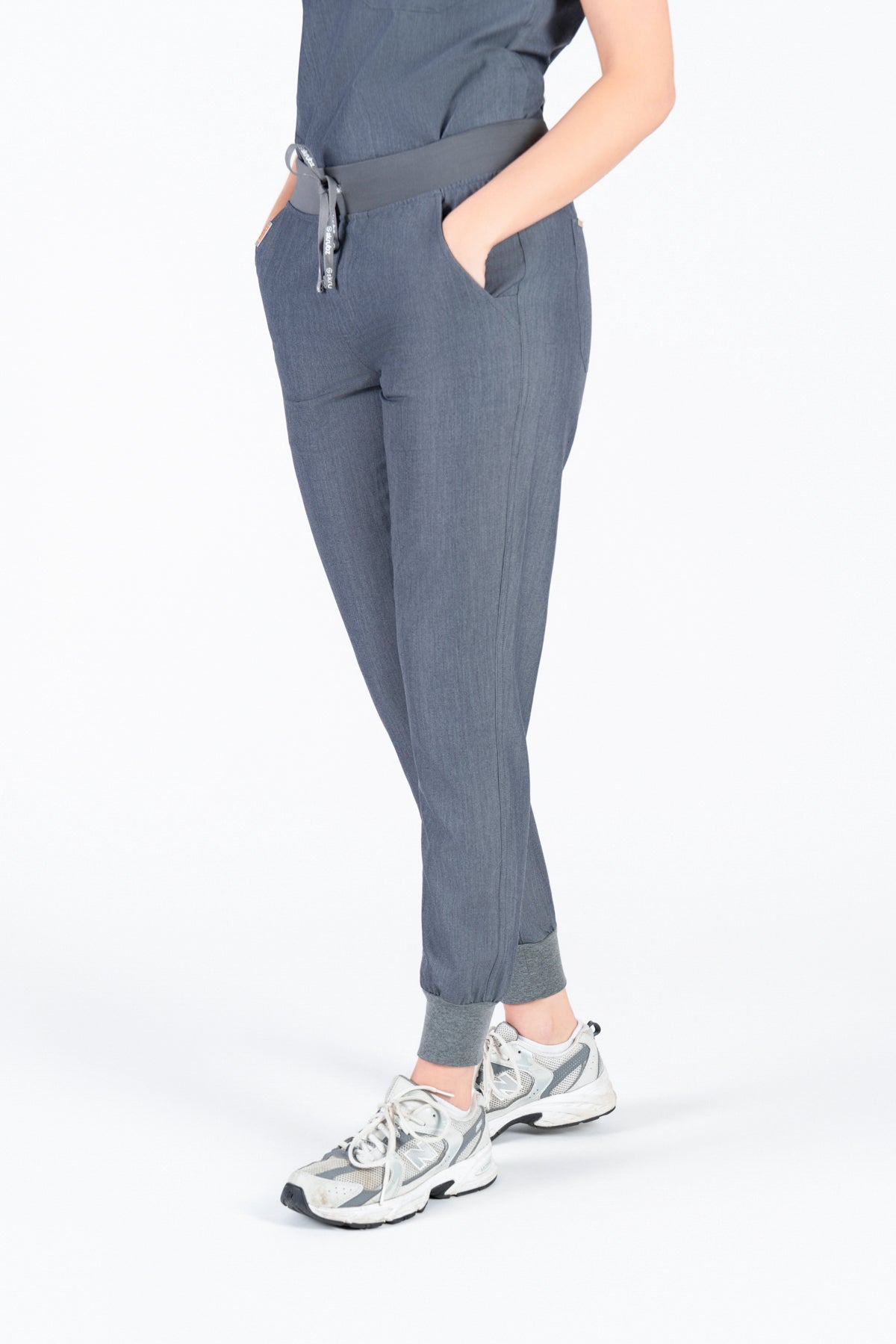 Yugen Womens Jogger Scrub pants