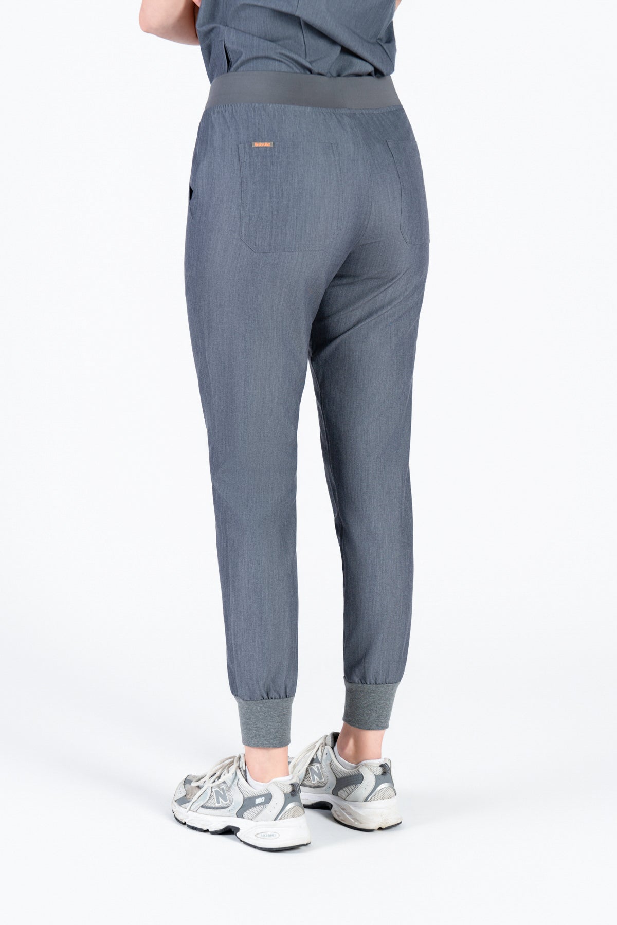 Yugen Womens Jogger Scrub pants