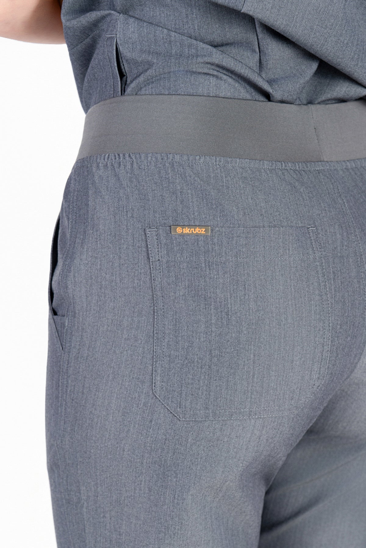 Yugen Womens Jogger Scrub pants