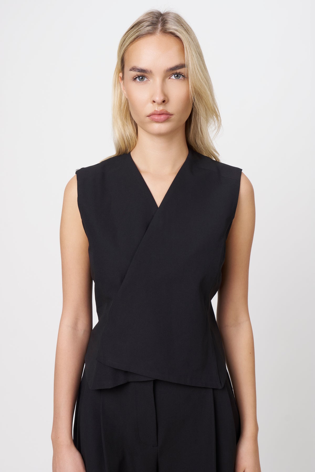 Yuzu Women's Scrub Waist Coat