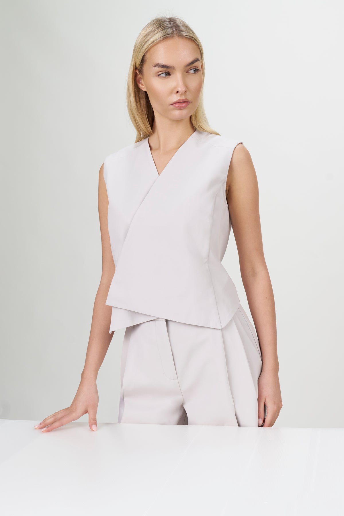 Yuzu Women's Scrub Waist Coat