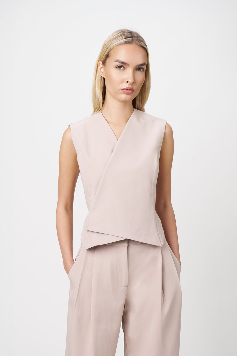 Yuzu Women's Scrub Waist Coat