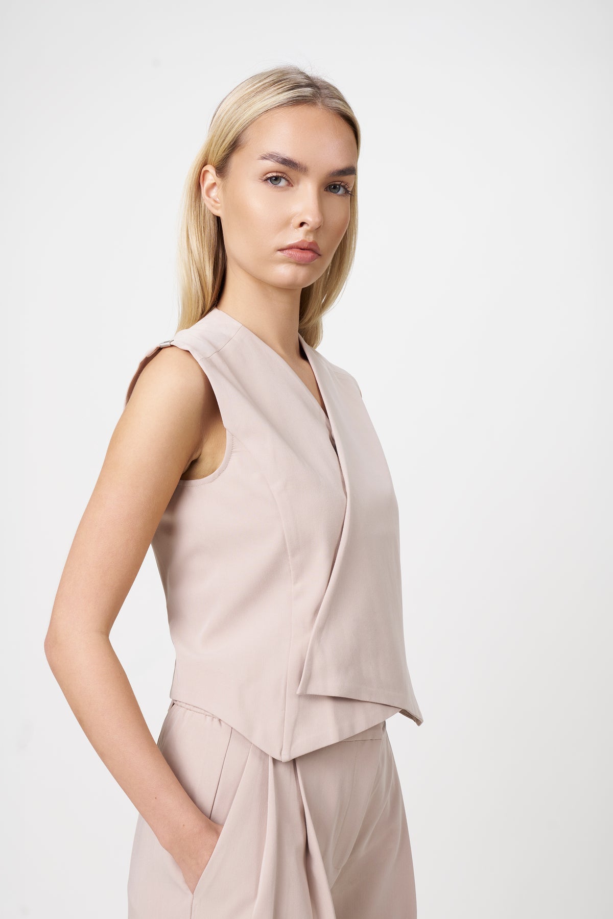 Yuzu Women's Scrub Waist Coat