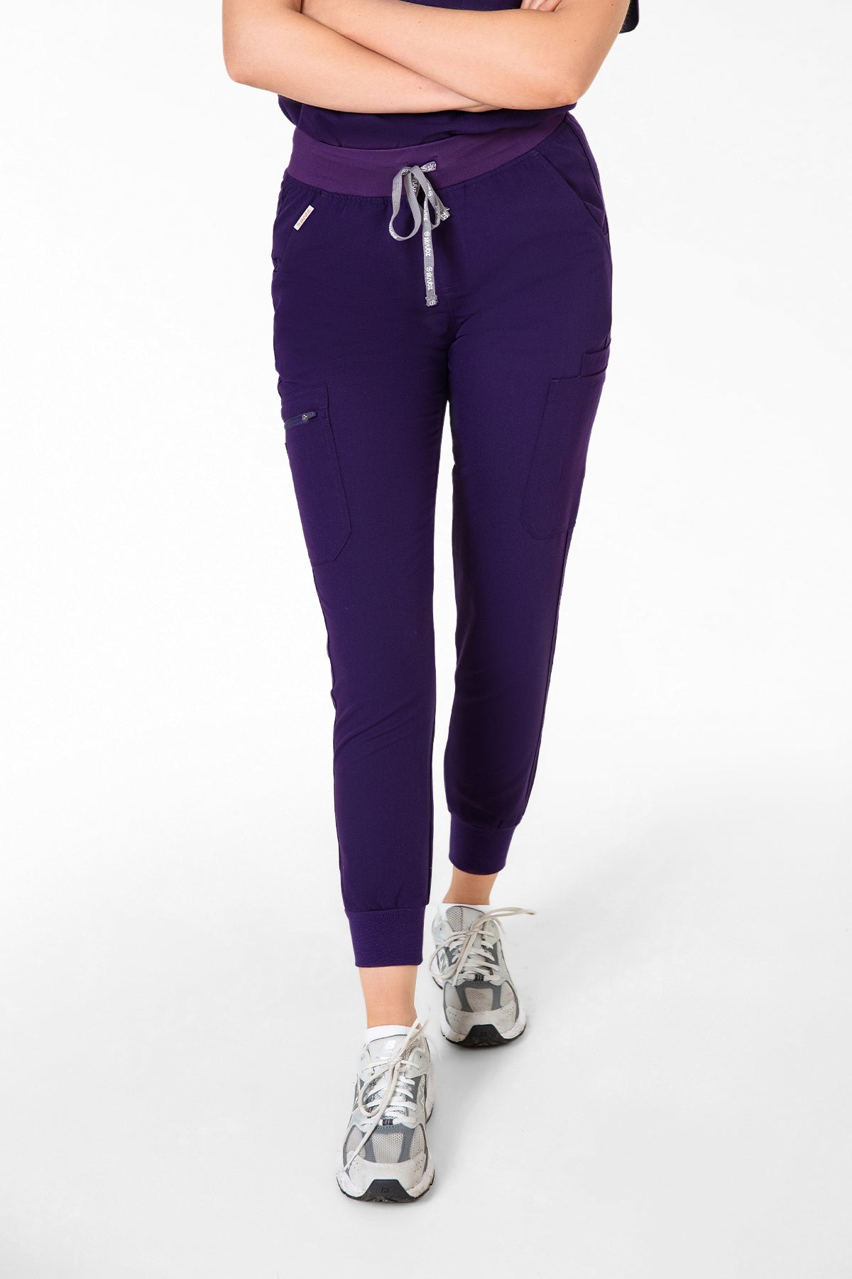 Akari 10 Pocket Jogger Scrub Pants Womens