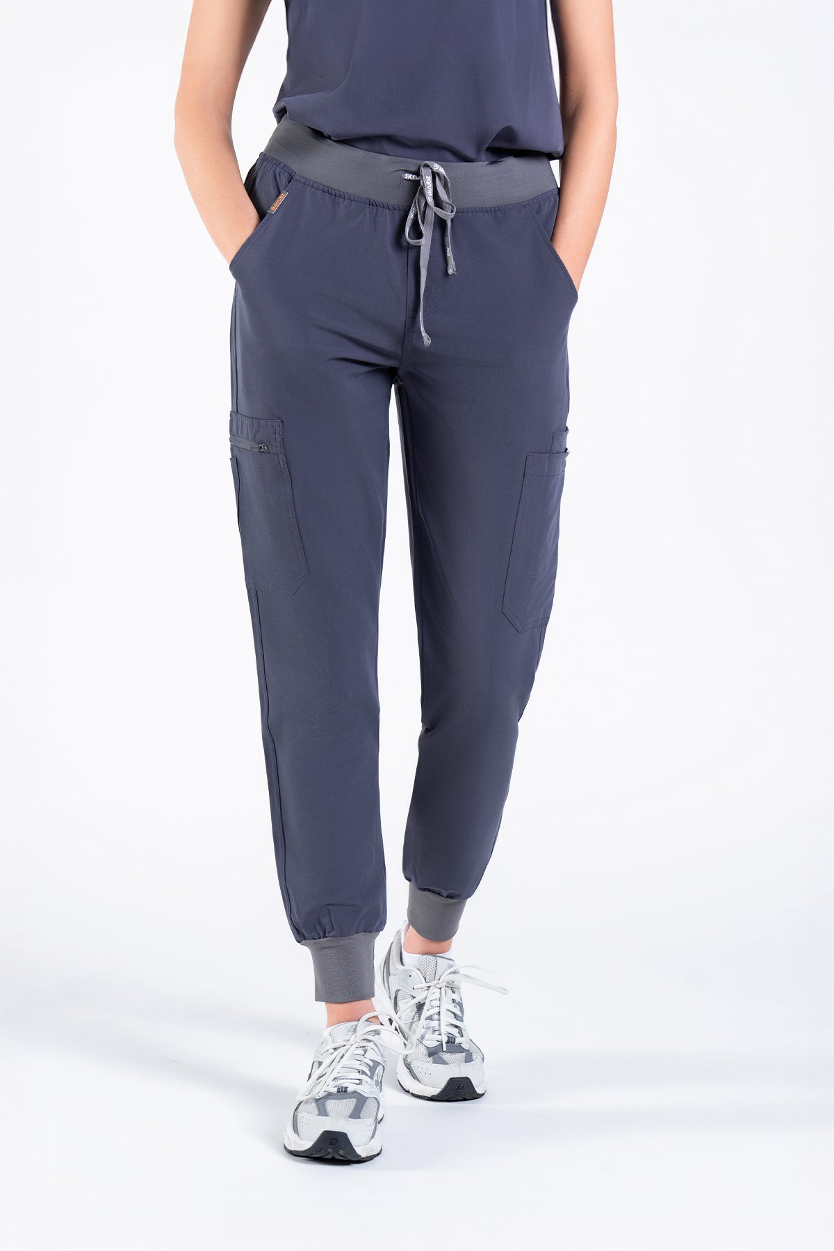 Akari 10 Pocket Jogger Scrub Pants Womens