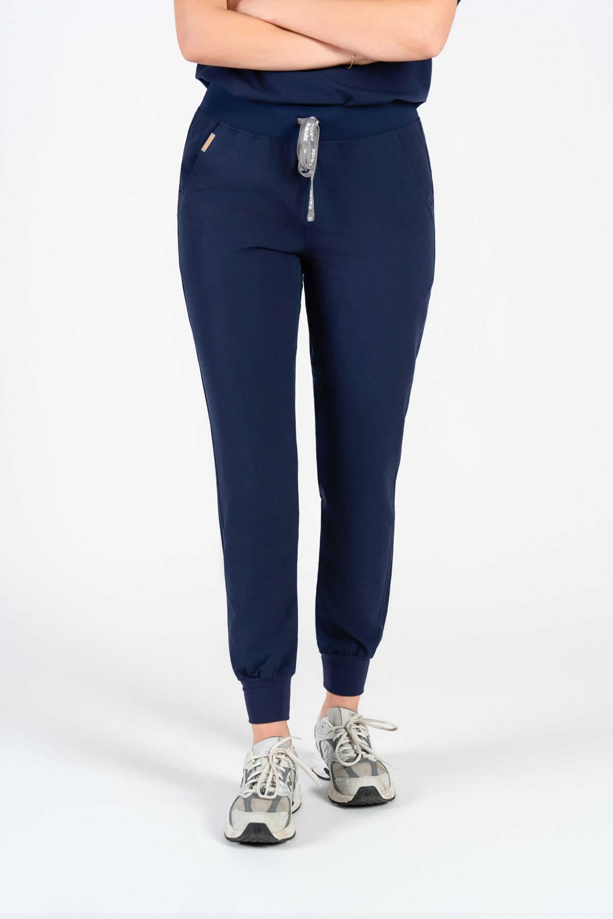 Yugen Womens Jogger Scrub pants