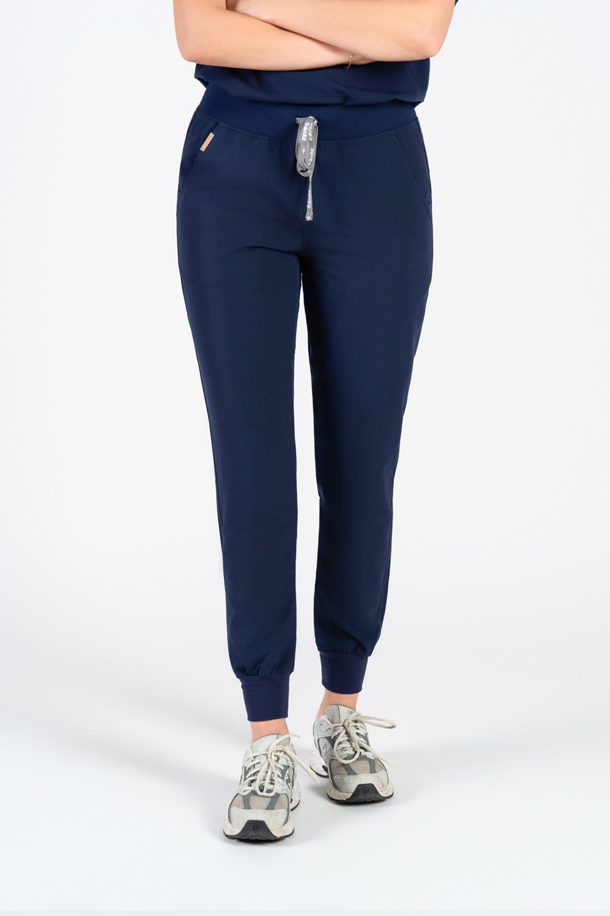 Yugen Womens Jogger Scrub pants