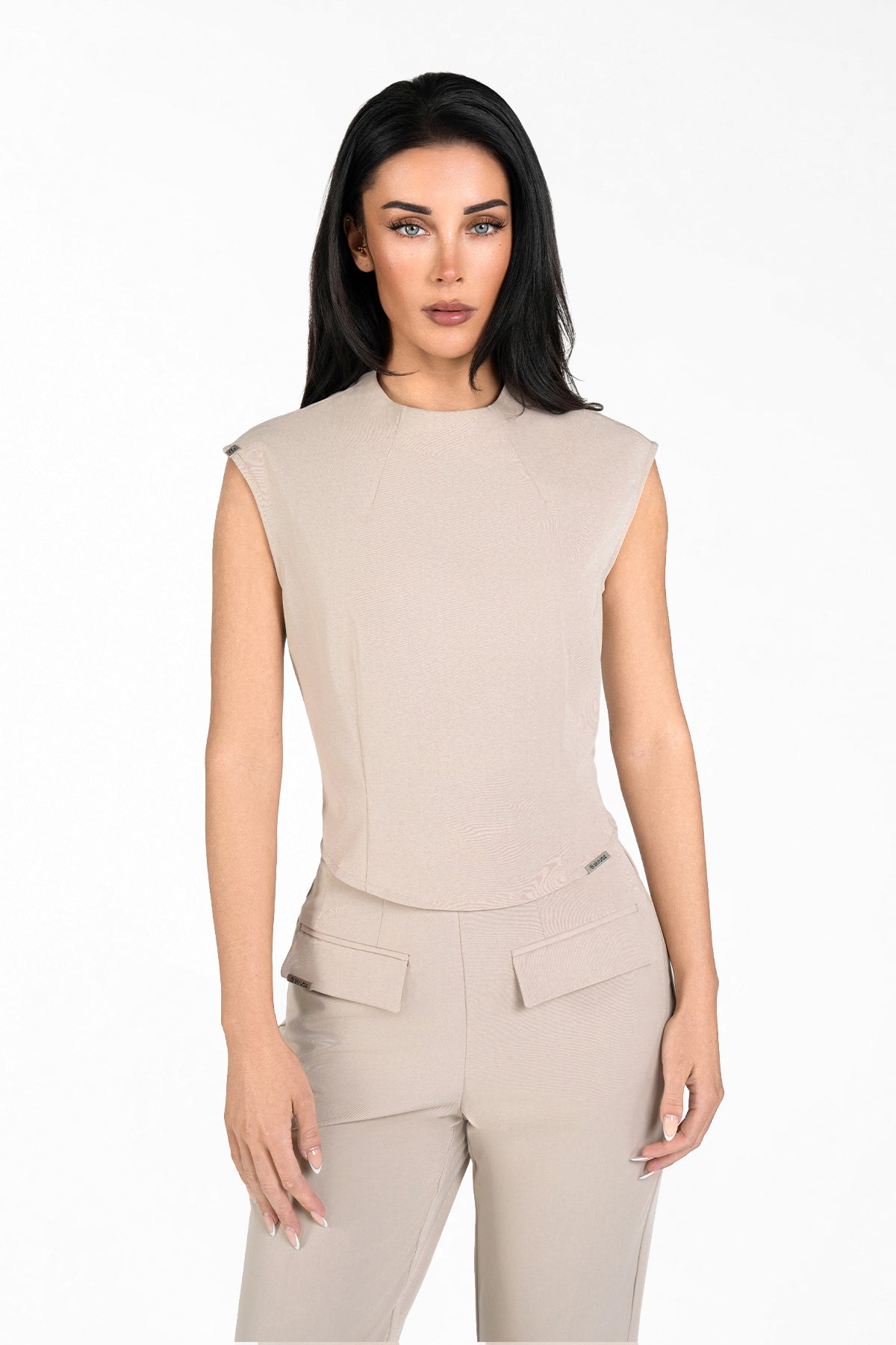 Empower Women's Sleeveless Round Neck Top